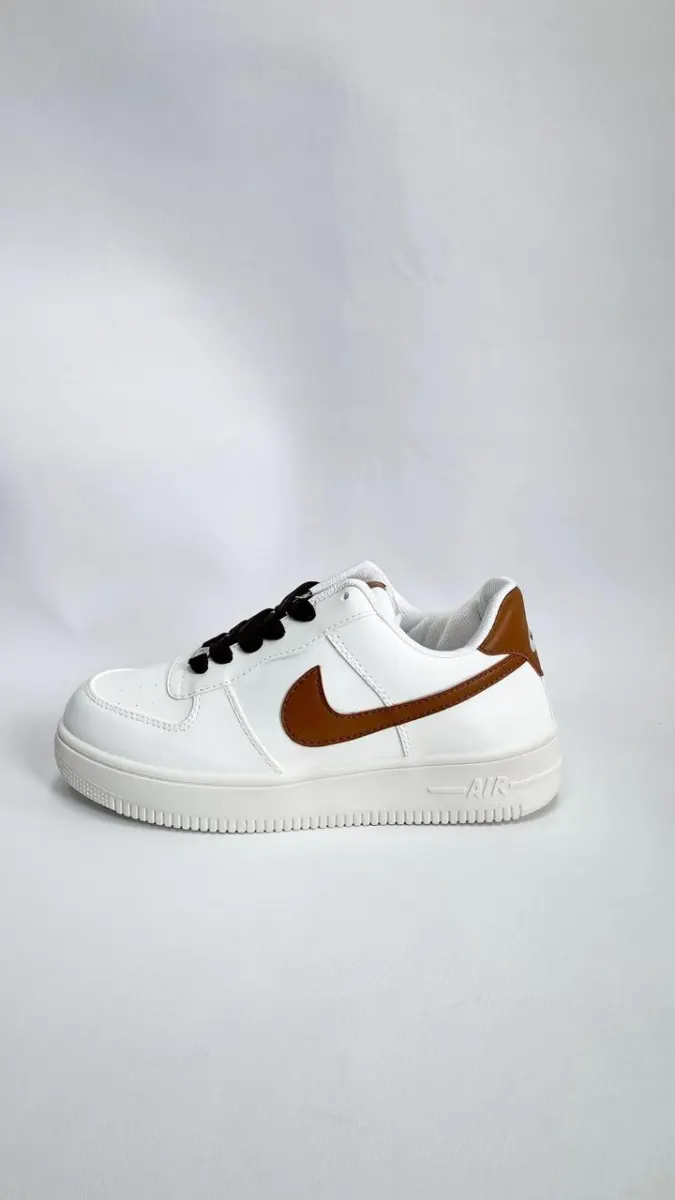 Ni*ke Classic White & Brown Air Sneakers