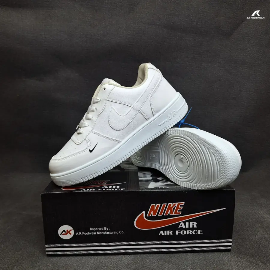 Luxury White Sneakers – Clean Look, Premium Vibe